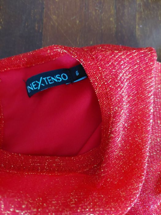 Vestido vermelho brilhante 6 anos