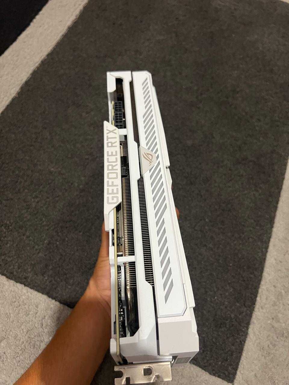 Відеокарта Asus GeForce RTX 3080 ROG Strix OC White 10GB GDDR6X 320bit