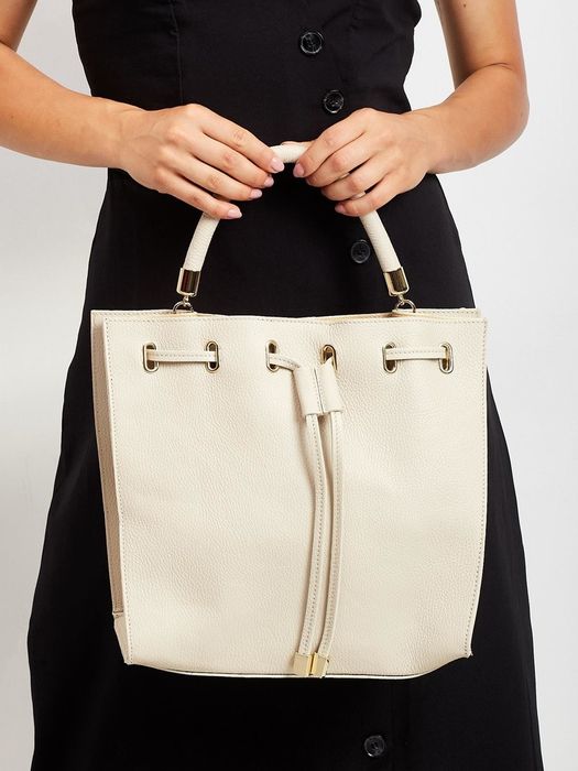 kwadratowy shopper bag ściągany troczkiem, skóra naturalna  -  rovicky