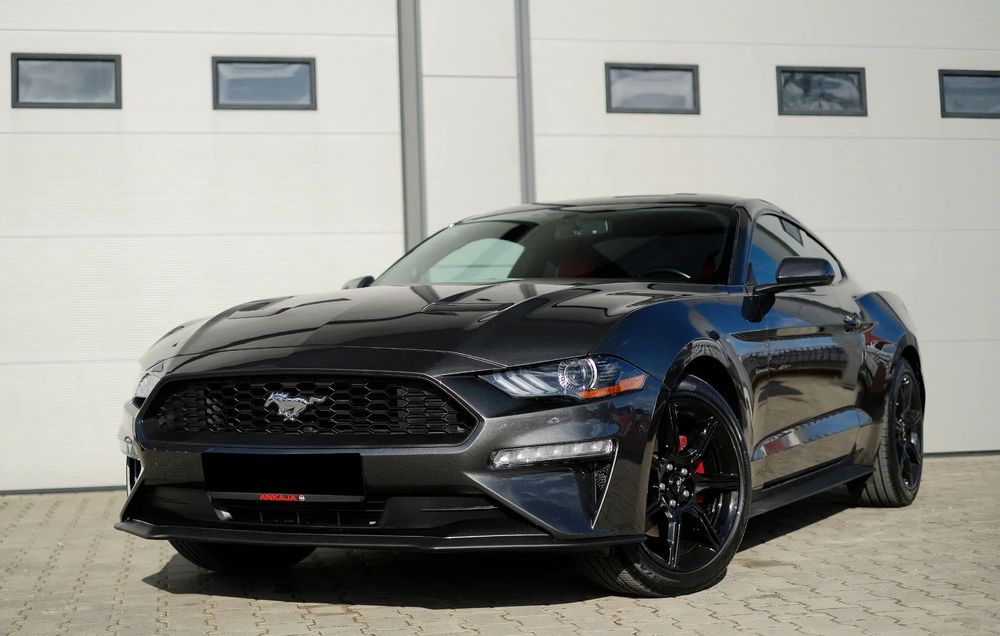 Ford Mustang 2.3 Eco Boost / 290KM / Czerwone Skóry / Bogate Wyposażenie /