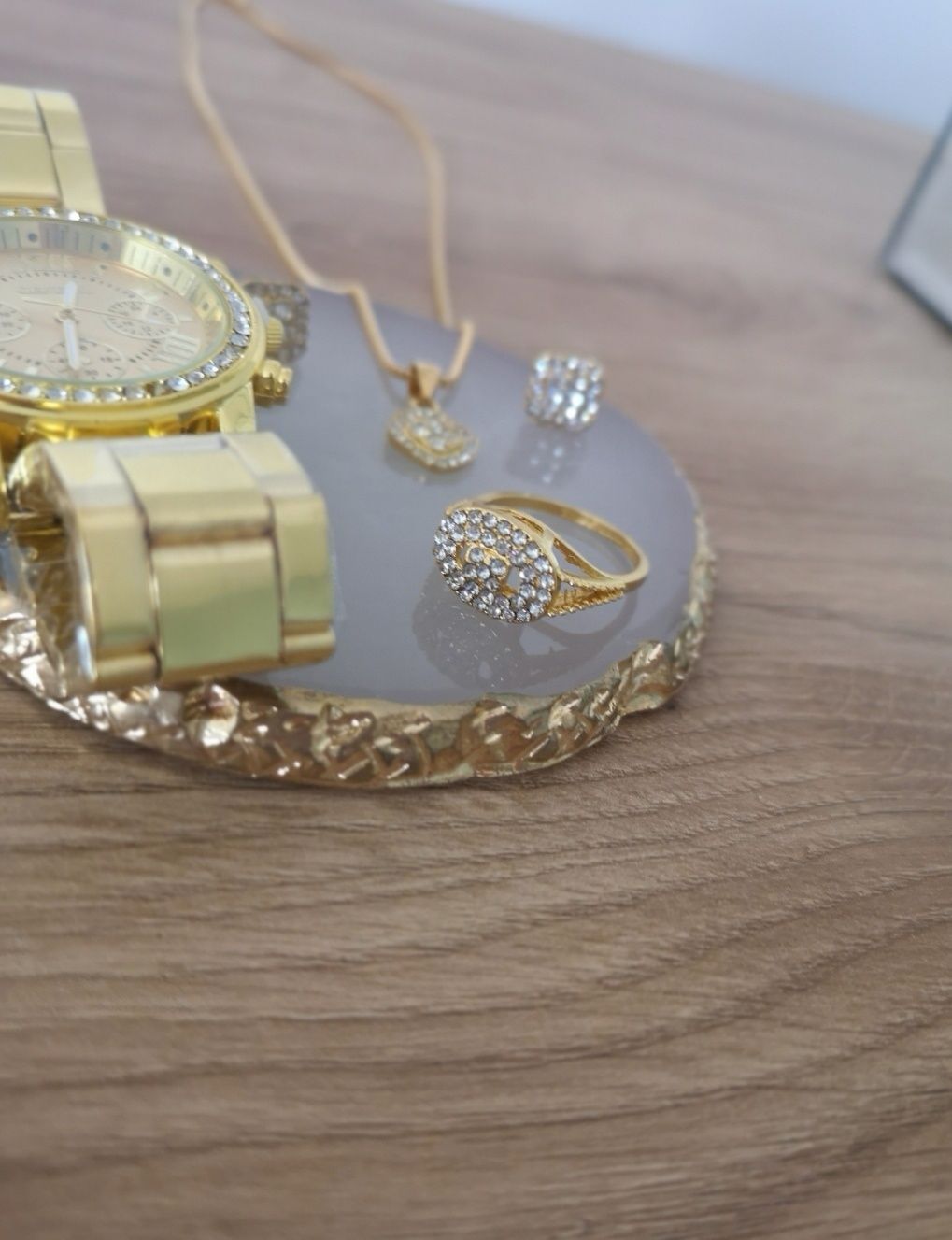 Zestaw na prezent zegarek damski złoty bransoletka naszyjnik kolczyki