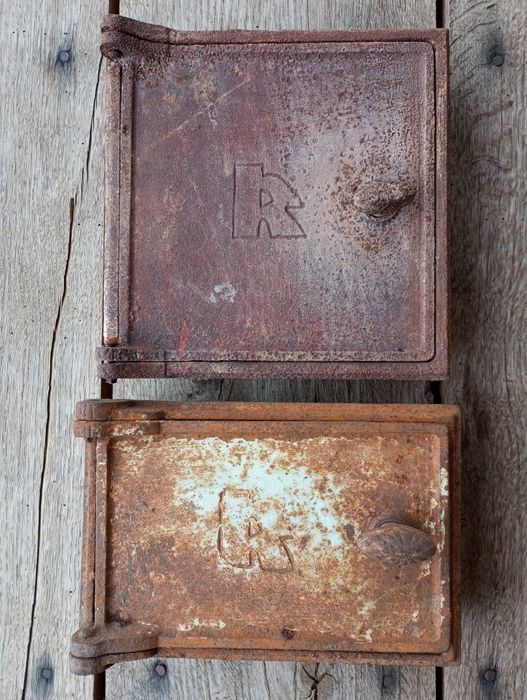 Дверцята для опалення  груби ,плити.