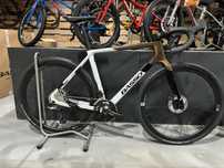 Niesamowity wloski gravel Basso Palta kola carbon Microtech RE38