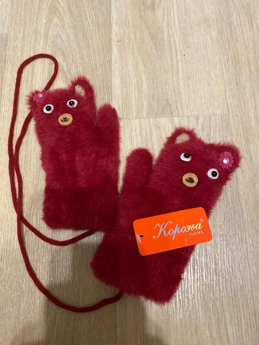 Рукавички на дівчинку