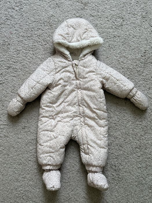 Комбінезон Zara 62 з шапочкою