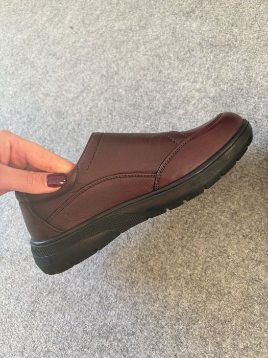 Skórzane burgundowe buty - dr Keller