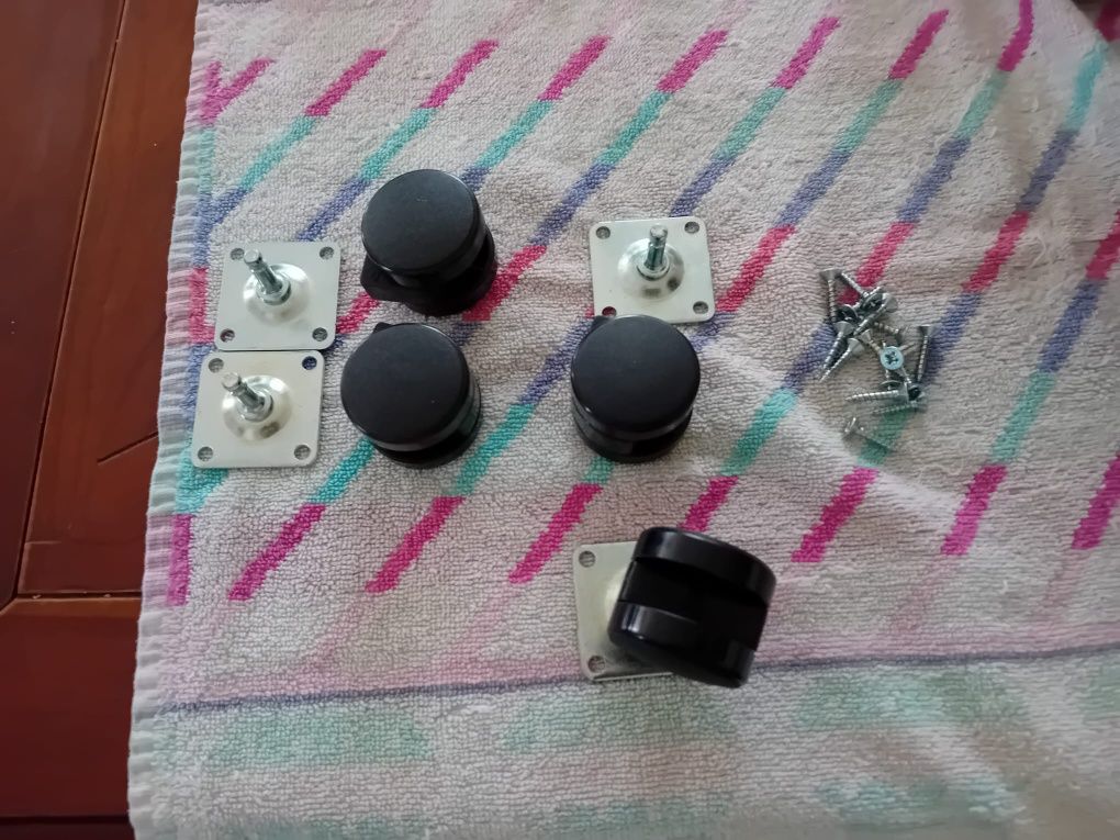 Rodas para mobília (4x cada pack)