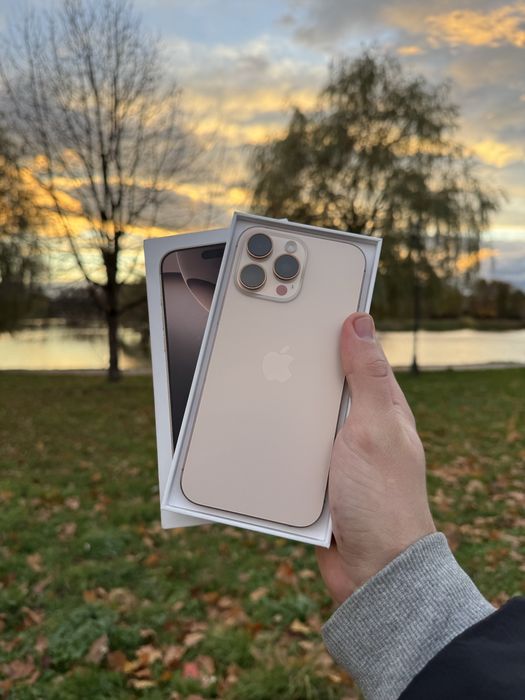 Iphone 16 Pro Max 256gb gold Айфон 16 Про Макс 256гб золотий