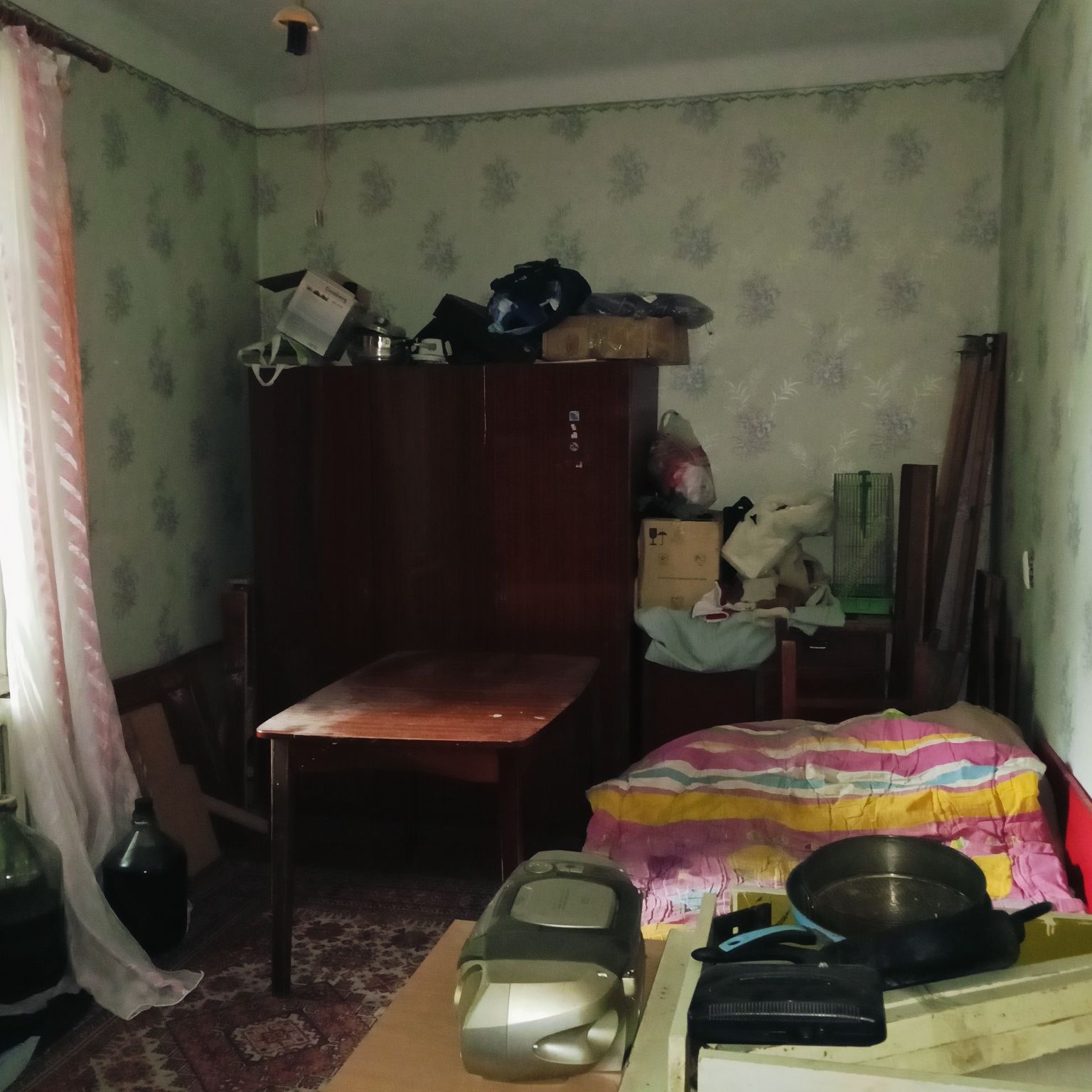 Продам 2х комнатную квартиру в центре Каменского.