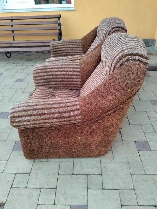 Продам два крісла