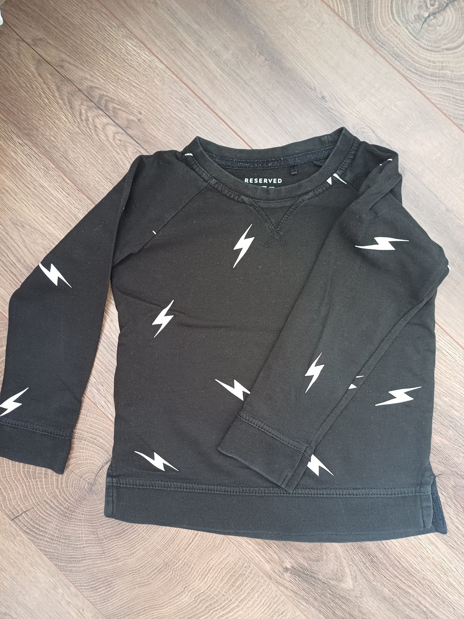 Bluza + tshirt polo, Reserved