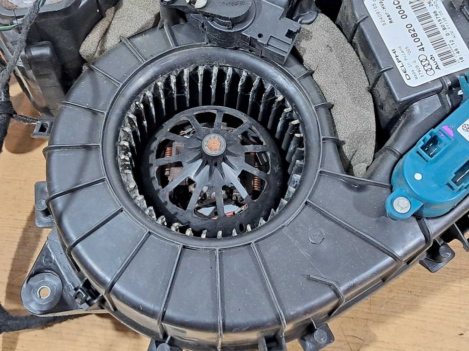 Nagrzewnica wnętrza tylna tył parownik kompletna AUDI Q7 4L węże wąż