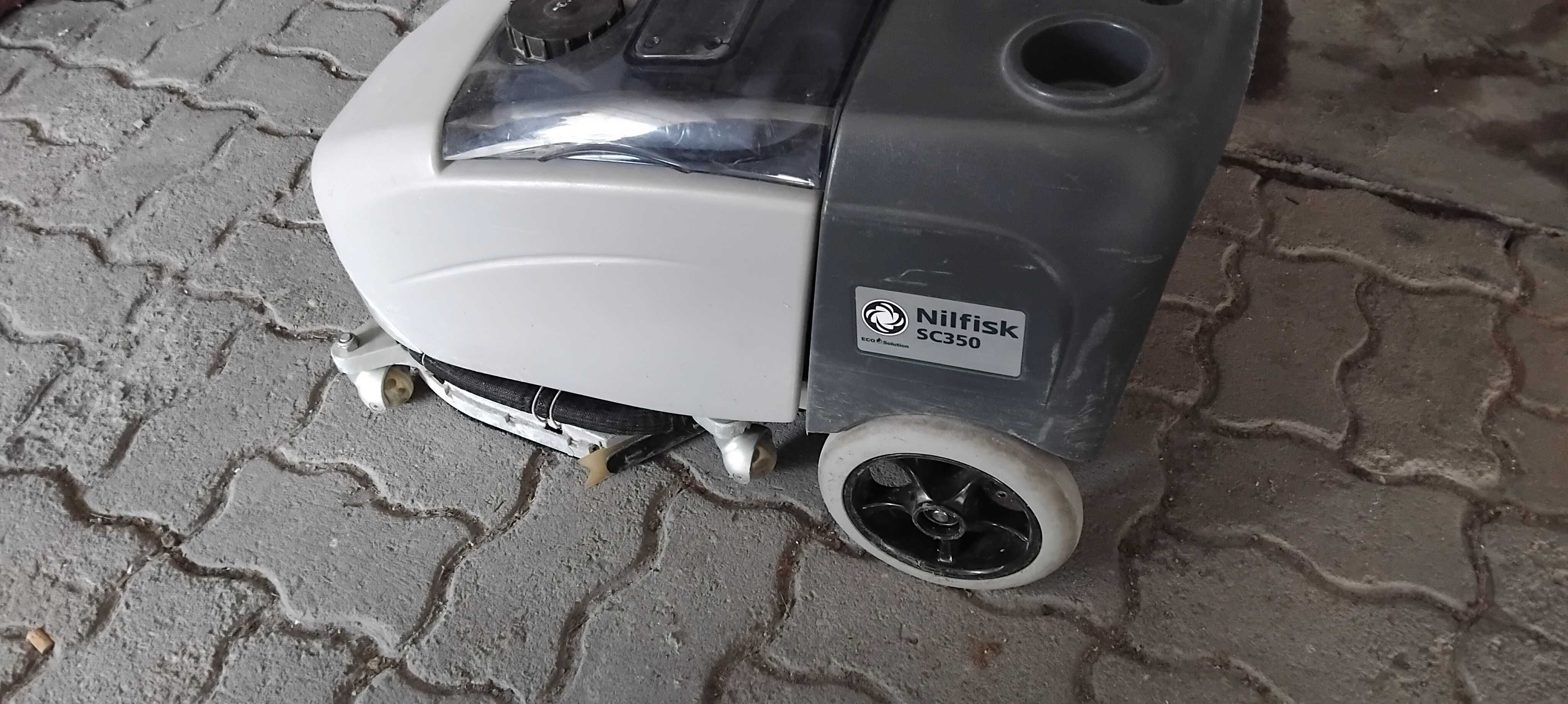 Lavadora aspiradora NILFISK SC350