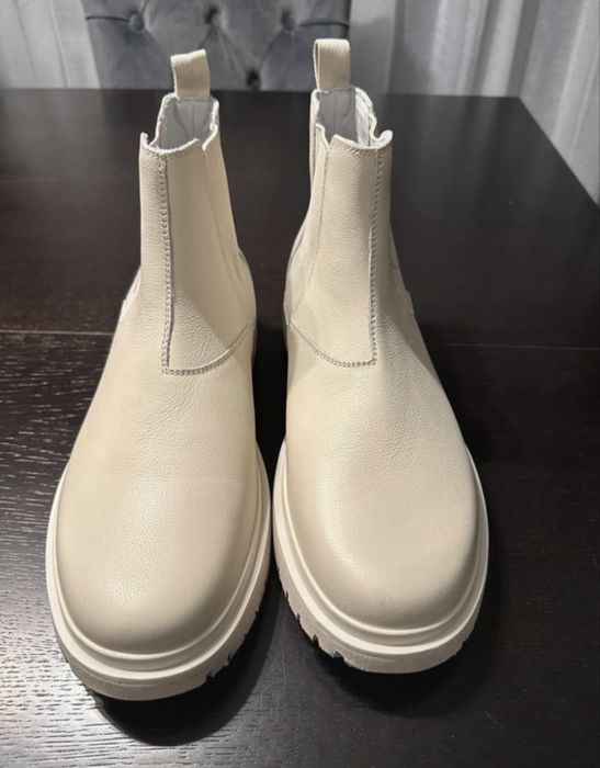 Buty botki sztyblety Calvin Klein rozmiar 43 wkł 28 cm nowe.
