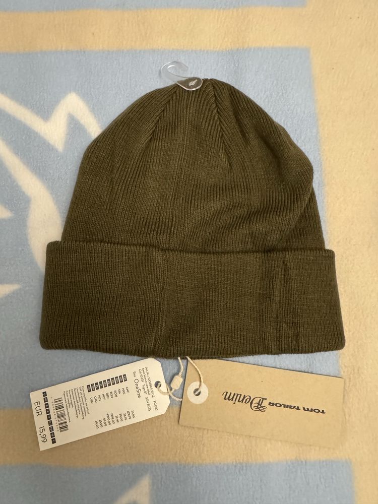 Продам шапку  Tom Tailor Оригінал! Красивий колір.
