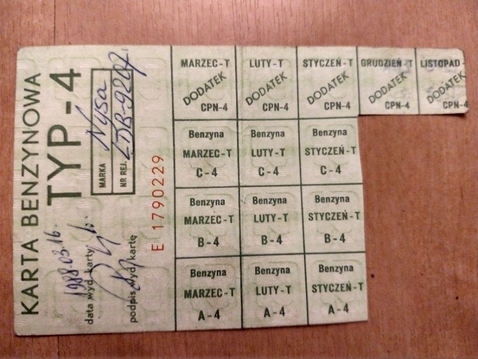 Karta benzynowa,Kartka na benzynę