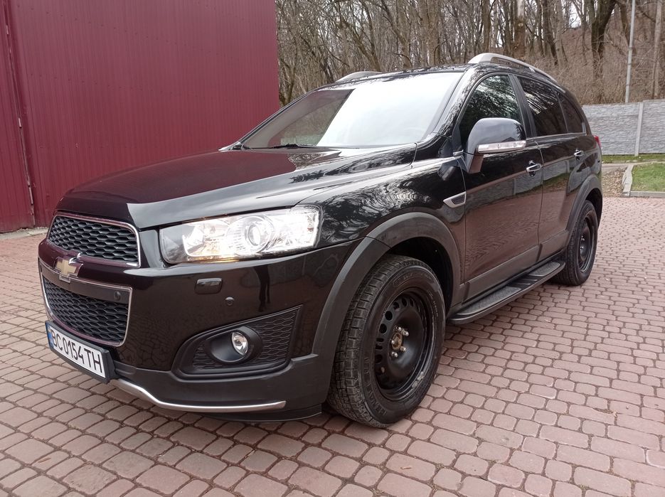 Автомобіль Шевроле каптіва 4*4