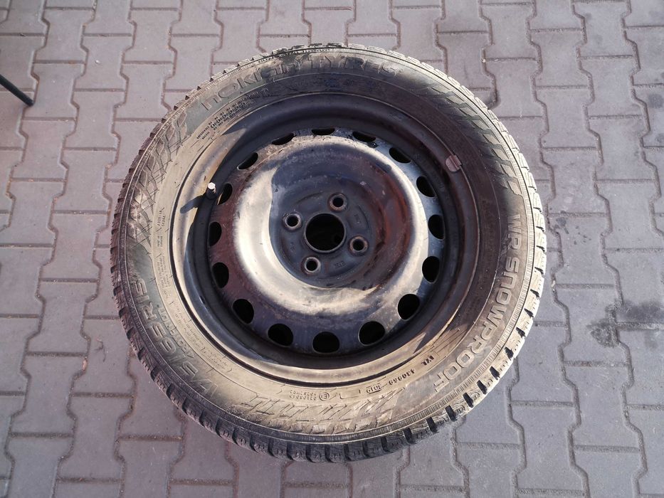 Oryginalne Felgi Stal. Opony Zim. do Toyoty Yaris 3 + Komplet Nakrętek