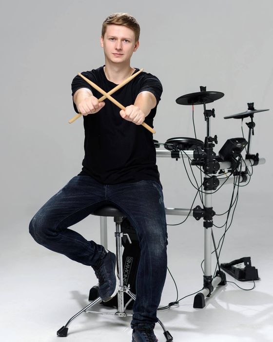 Уроки гри на барабанах/ударних (на Акустичних та Електро барабанах)