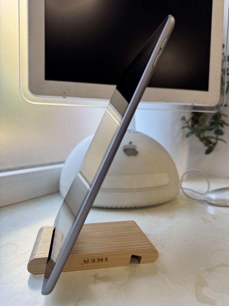 ipad 6 9.7 128Gb WiFi Space Прекрасний стан, без ремонтів, рідний АКБ!