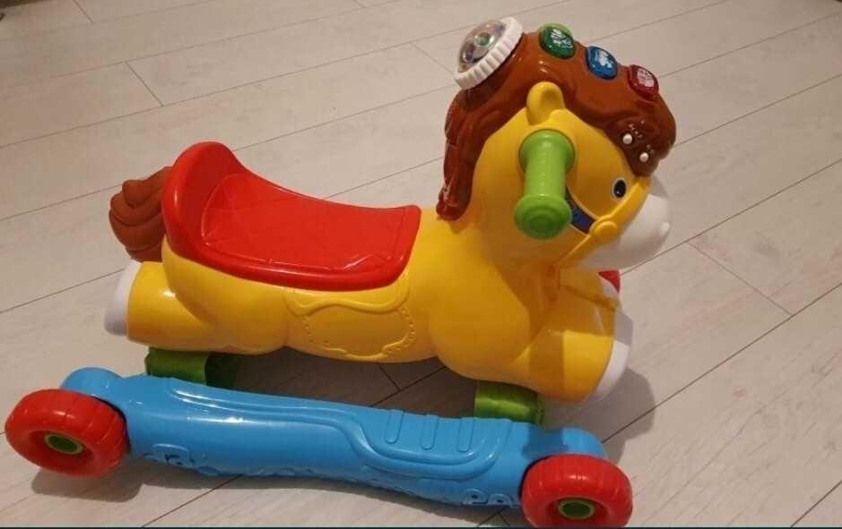 Jezdzik Interaktywny koń na biegunach jezdzik bujak po polsku Vtech 2