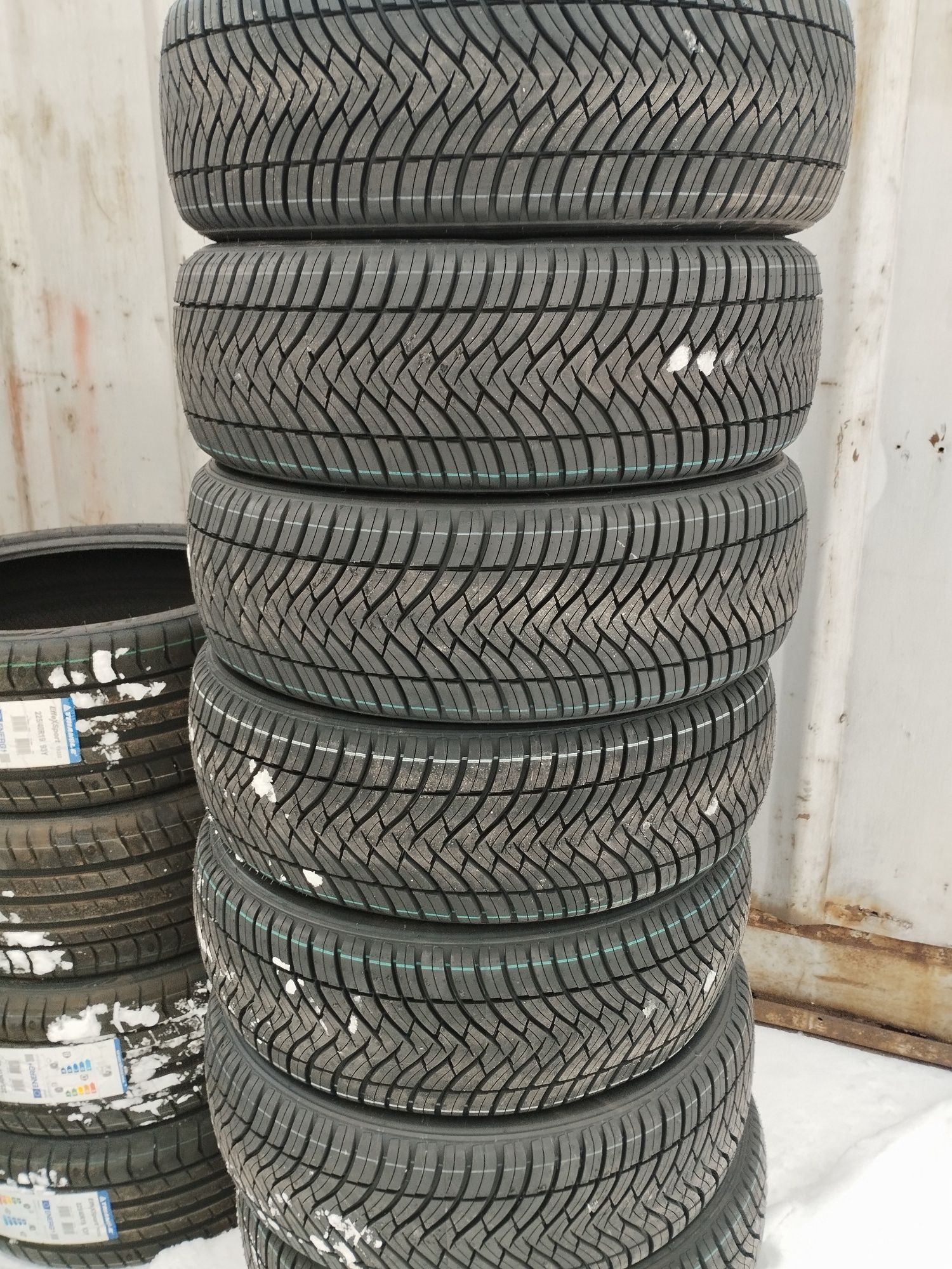 Шини Всесезонні
205/65 R15 99V XL Triangle SeasonX TA01