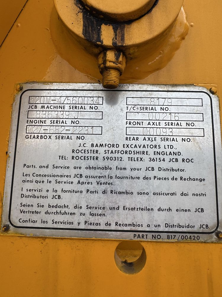 Навантажувач jcb 520m погрузчик