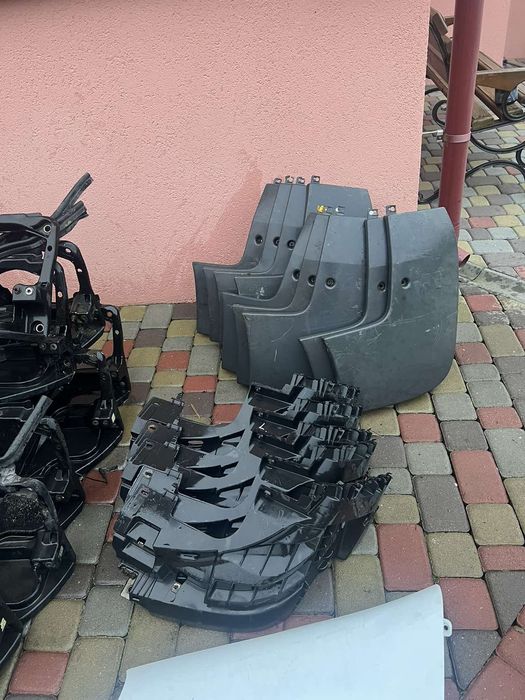 Клик,Панель,кронштейн бампера,крило.Віваро Трафік Master2