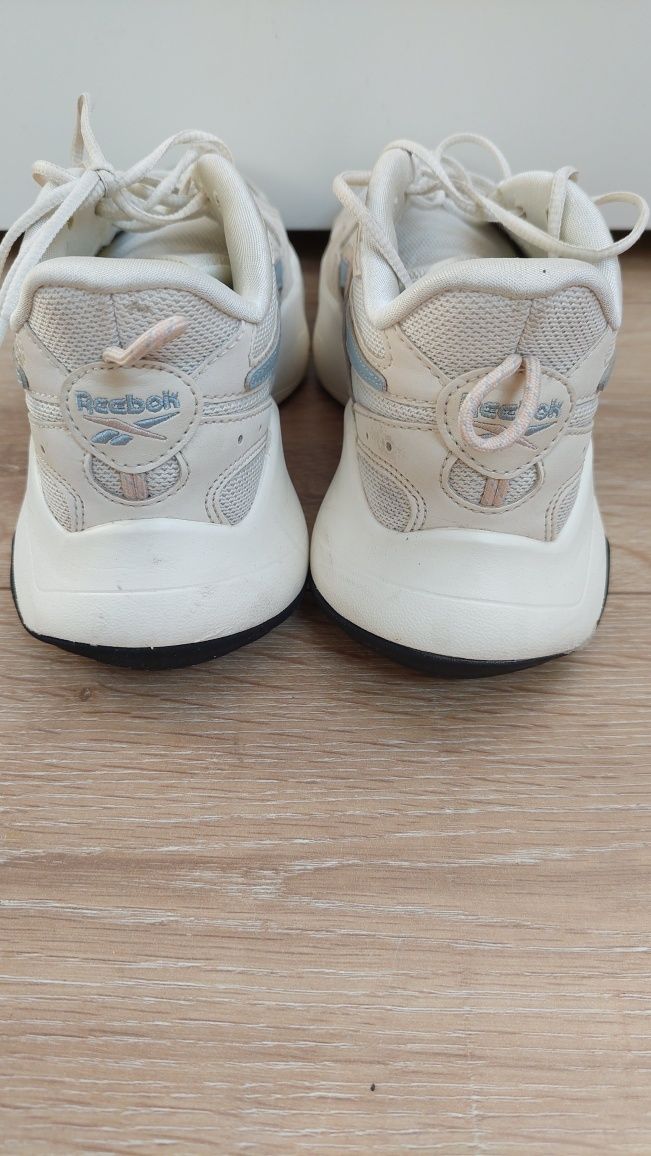 buty damskie sportowe snaekersy Reebok r. 37