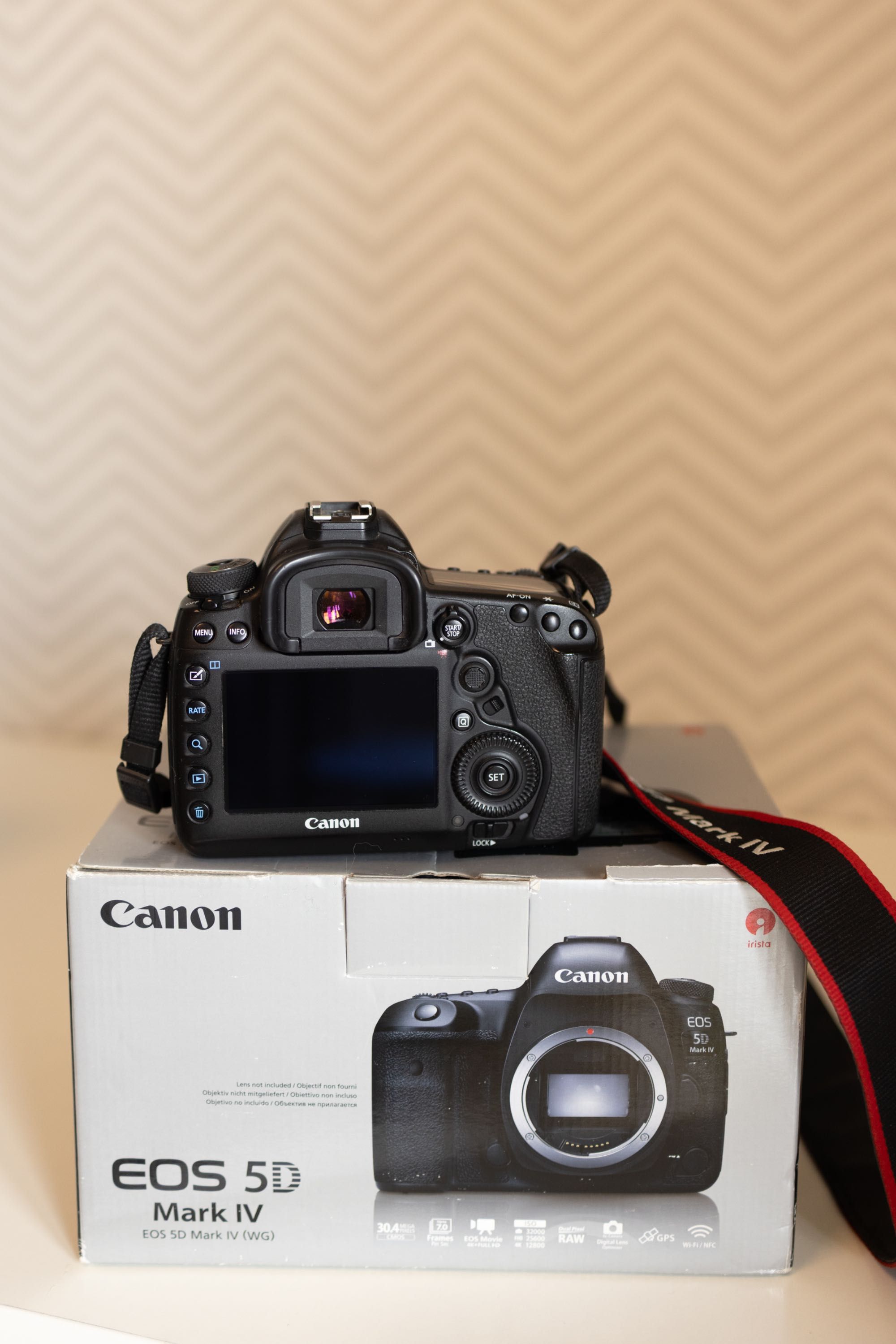 Canon EOS 5D mark IV