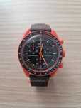 Omega Swatch Lava SO33O100 Antykataklizm Tech