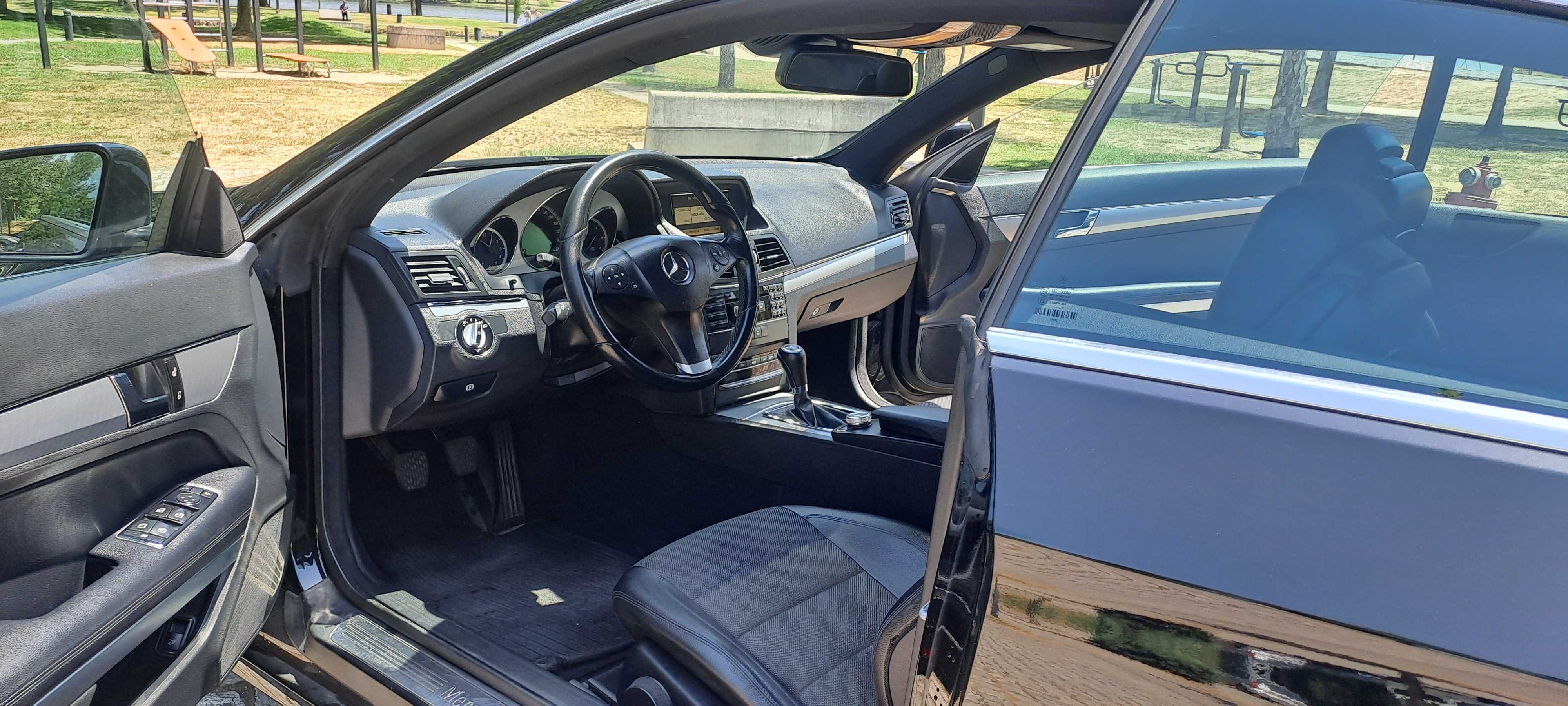 Mercedes E250-Coupe (Motor novo)