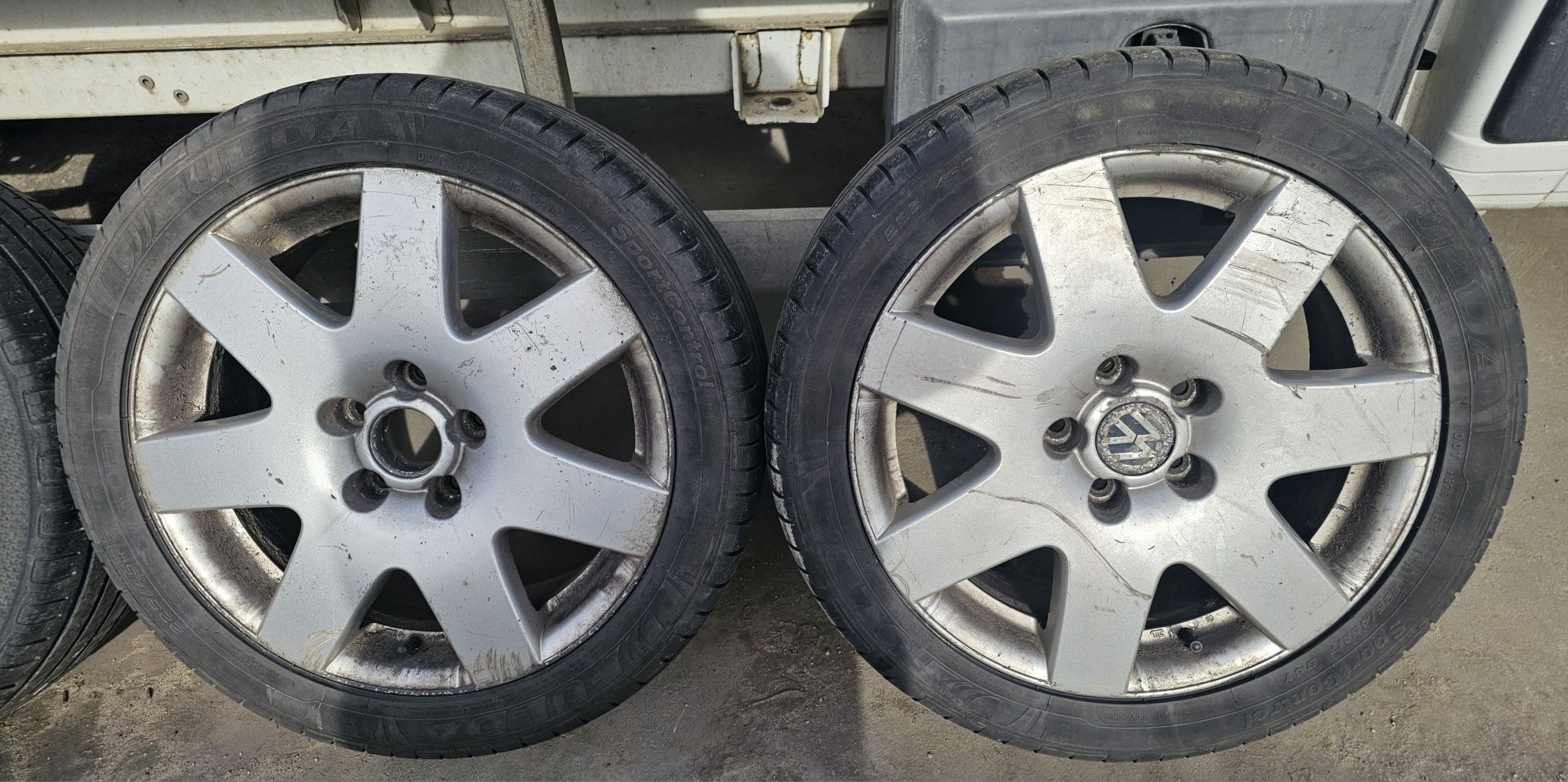 Alu. Koła VW / AUDI 5x112 Ładne opony 225/45 R17