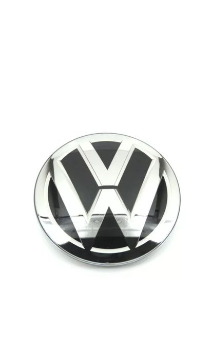 Эмблема решетки радиатора grill Passat golf jetta 3G0853601AJZA