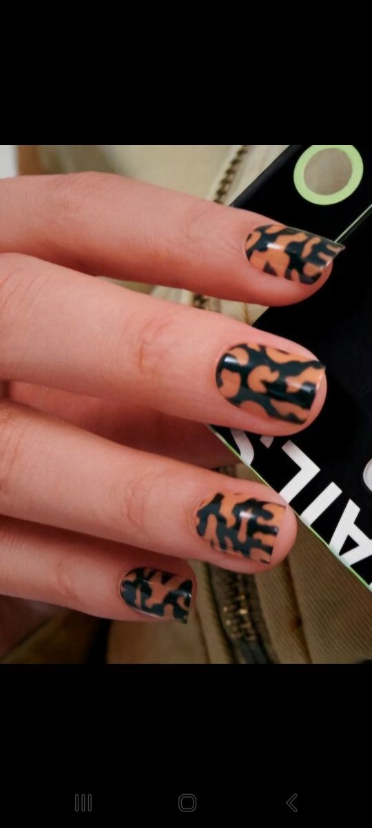 Zestaw sztucznych paznokci wielokrotnego użytku press-on nails Sephora