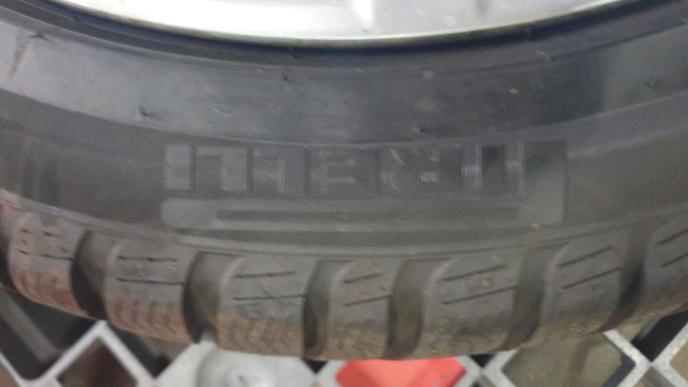 Opony + felgi BMW 245/45 R19, 5x120, ET25