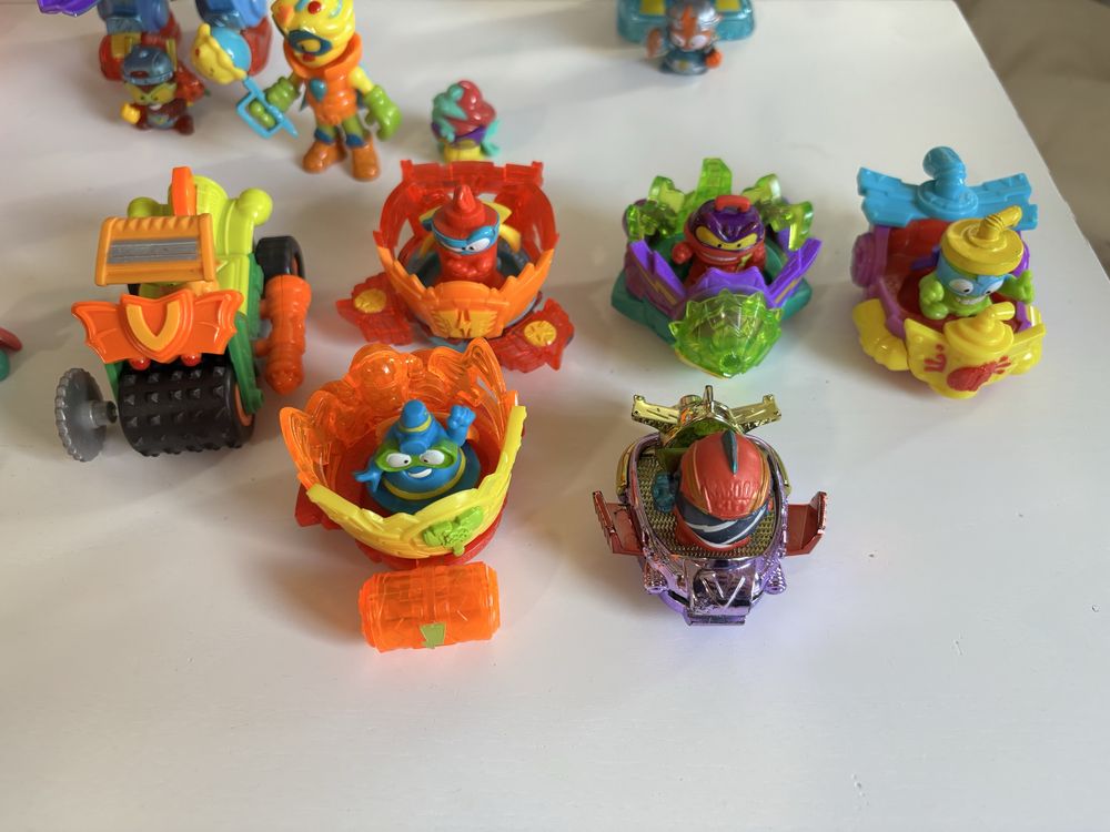 Super Things zings arena roboty pojazdy