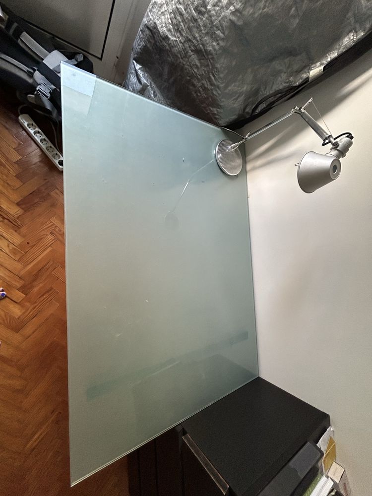 Secretaria tampo em vidro