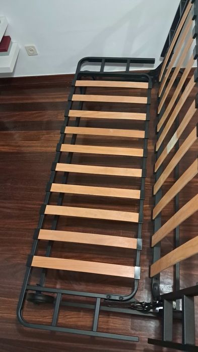 Estrado/ estrutura sofá-cama