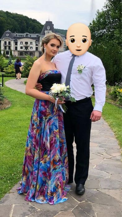 Продам вечірнє плаття,  сукню, випускне плаття