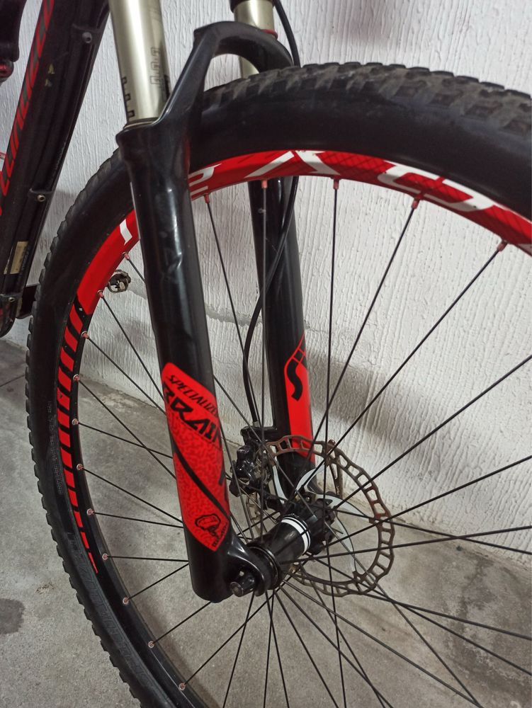 Bicicleta BTT Specialized