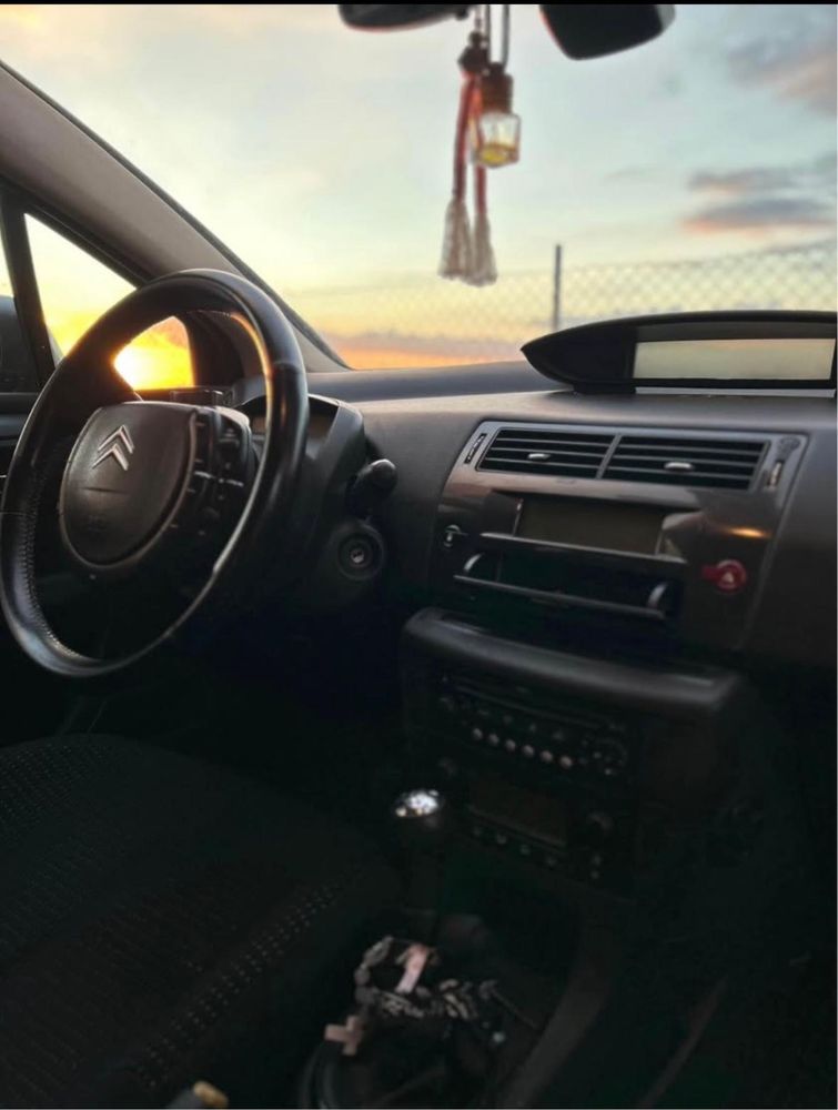 Citroen C4 1.6Hdi 110cv