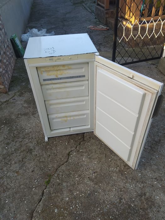 Морозилка холодильная