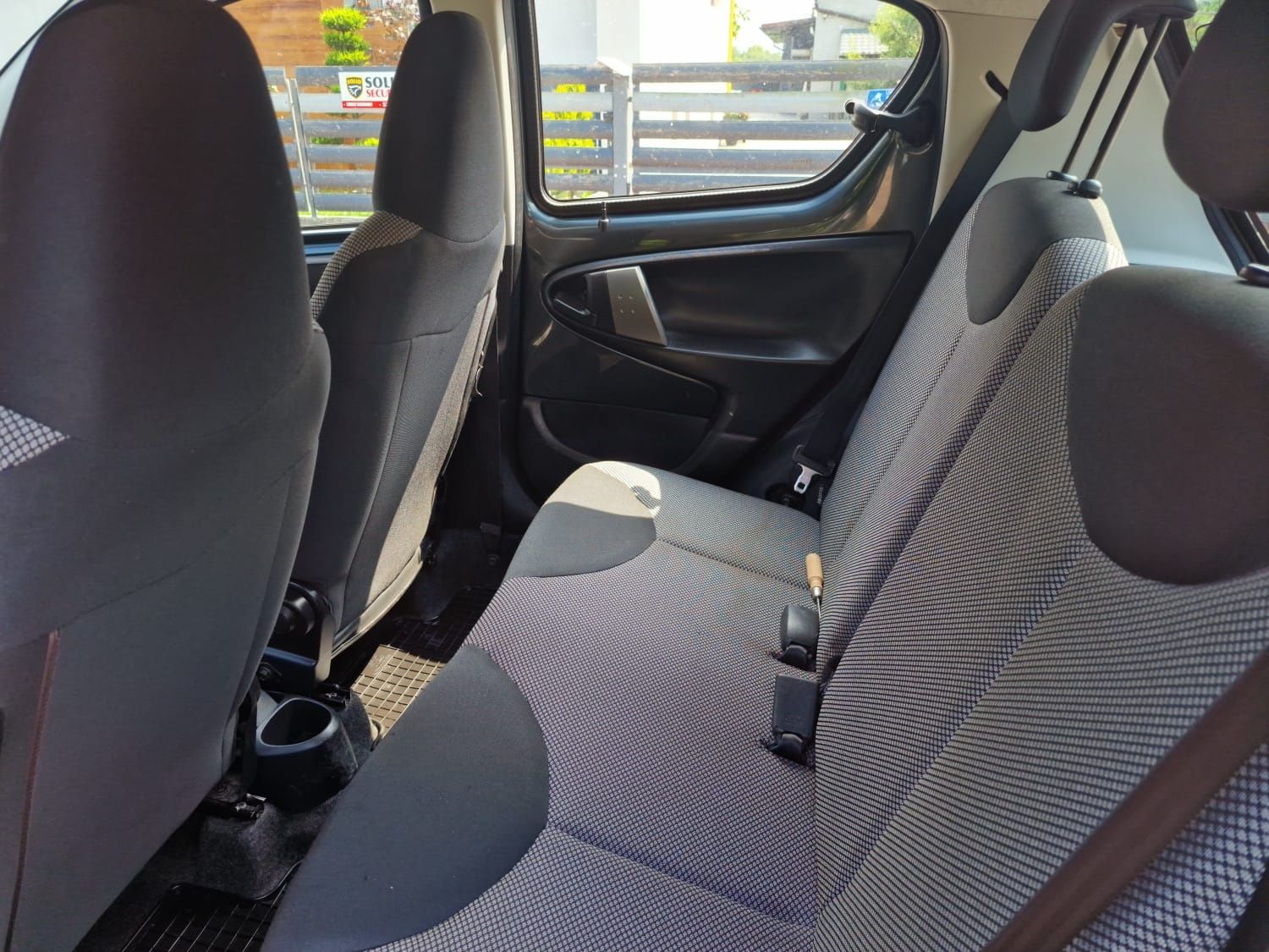 Toyota Aygo 1.0i Klimatyzacja Nawigacja Wspomaganie Abs nowe sprzęgło