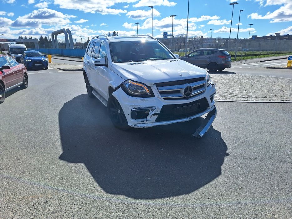 Mercedes GL 350 CDI Bluetec AMG Offroad pakiet wyposażony Salon PL