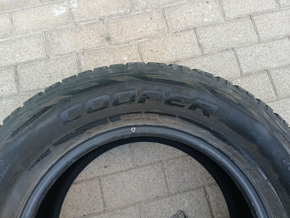 Cooper Discoverer AT3 285/60R18
