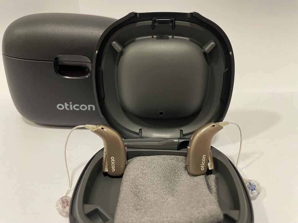 Слуховий апарат Oticon More 1