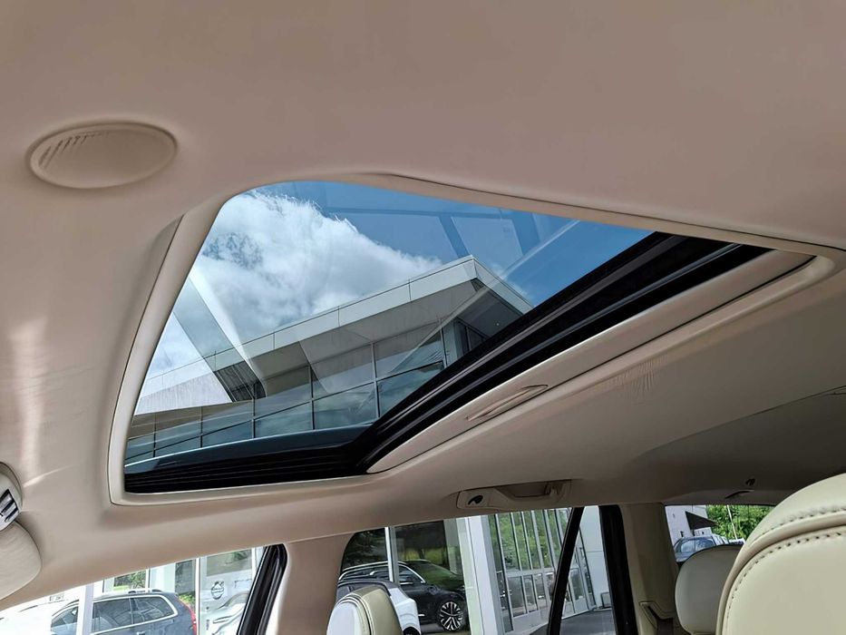 Volvo XC90      2013