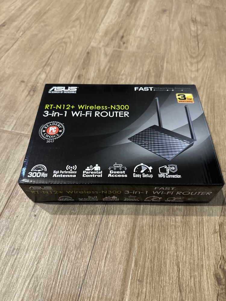 RT-N12+ Wireless-N300 3-in-1 Wi-Fi Router stan bdb