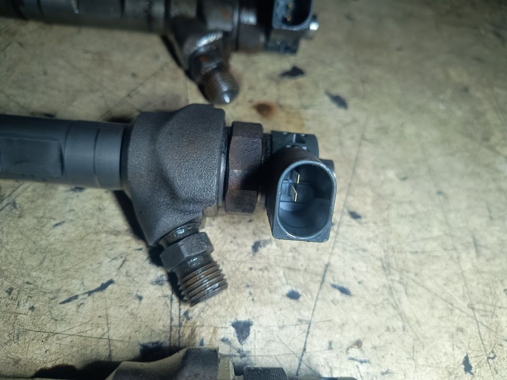 Wtryski wtrysk 2.0tdi VW Crafter I oryginał gwarancja komplet